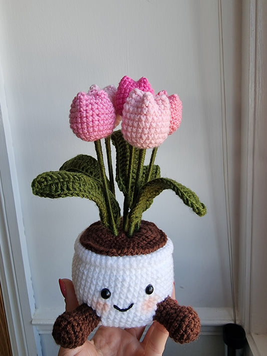 Cute pink crochet flower tulip pot