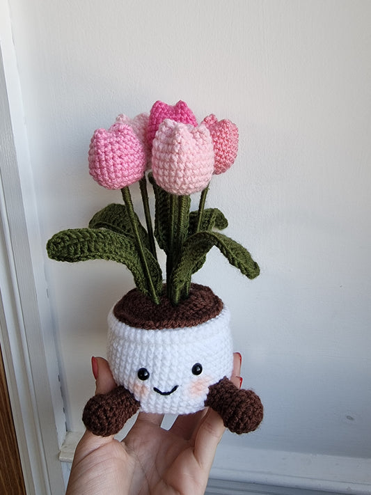 Cute pink crochet flower tulip pot